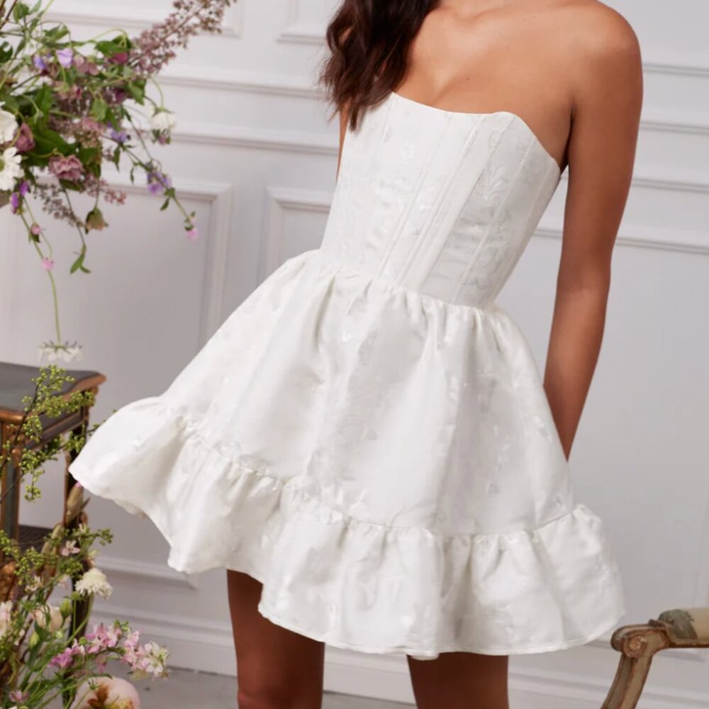 V Chapman - The Ginny Dress in White Baroque Floral